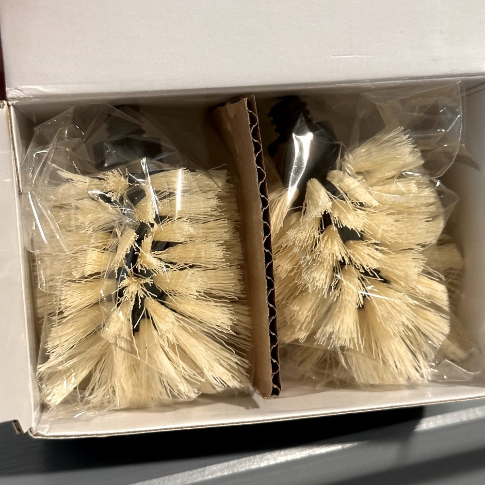 *💙 3 for $15* 2 new swell brush heads